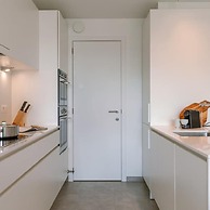 Deluxe Apartment With Lovely Terrace and Parking