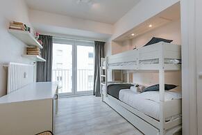 Beautiful Seaview Apartment With Private Garage