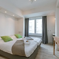 Beautiful Seaview Apartment With Private Garage