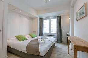 Beautiful Seaview Apartment With Private Garage