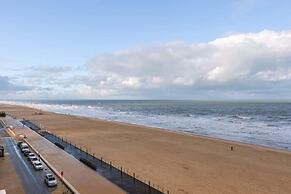 Beautiful Seaview Apartment With Private Garage