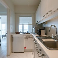 Beautiful Seaview Apartment With Private Garage