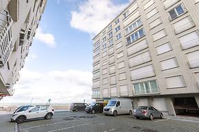 Beautiful Seaview Apartment With Private Garage