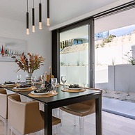 Beautiful Ultramodern Apartment in Oostduinkerke