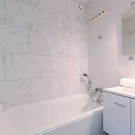 Modern Studio With Balcony Near the Beach