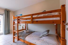 Cosy Apartment With 2 Terraces Right at the Beach