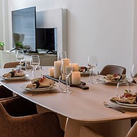 Lovely and Spacious Apartment on top Location