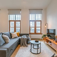 Modern Apartment Located at Historical Main Square