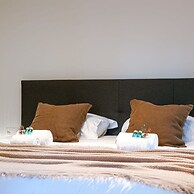 Modern Apartment Located at Historical Main Square