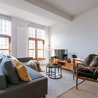 Stunning Apartment at the Grand Market of Antwerp