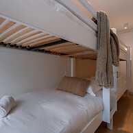 Spacious two Bedroom Apartment in Knokke