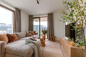 Family Apartment Located by the sea