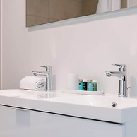 Family Apartment Located by the sea