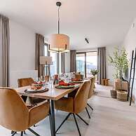 Family Apartment Located by the sea