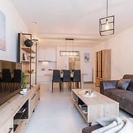 Bright Apartment Only 5 Minutes From the Beach