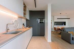 Cosy Apartment With Terrace Overlooking the sea