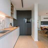 Cosy Apartment With Terrace Overlooking the sea