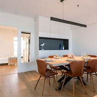 Cosy Apartment With Terrace Overlooking the sea