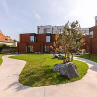 Family-friendly House With Sunny Terrace and Garden