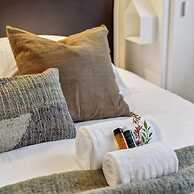 Charming Apartment Near the sea