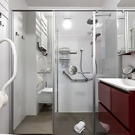 Charming Apartment Near the sea