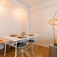 Warm Cozy Lateral Seaview Apartment