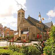 Lovely Apartment With Lateral sea View