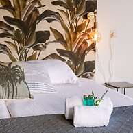 Lovely Apartment With Lateral sea View