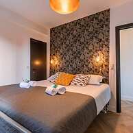 Lovely Apartment With Lateral sea View