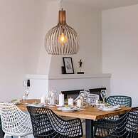 Lovely Apartment With Lateral sea View