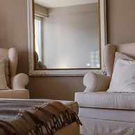 Beautiful and Authentic Apartment Nearby the Beach