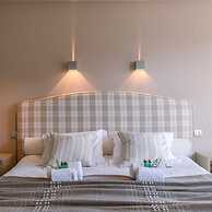 Beautiful and Authentic Apartment Nearby the Beach