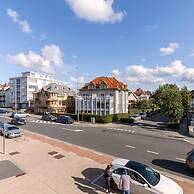 Beautiful and Authentic Apartment Nearby the Beach