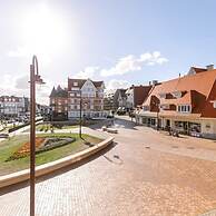 Beautiful and Authentic Apartment Nearby the Beach