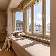 Beautiful and Authentic Apartment Nearby the Beach