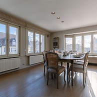 Beautiful and Authentic Apartment Nearby the Beach