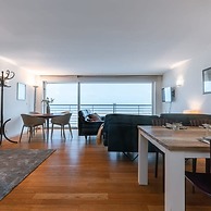 Spacious Apartment With Terrace and Sea-view