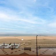 Spacious Apartment With Terrace and Sea-view