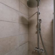 Beautiful Apartment With Terrace and Parking