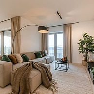 Beautiful Apartment With Terrace and Parking