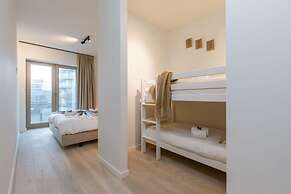 Beautiful Apartment With Terrace and Parking