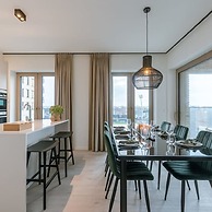 Beautiful Apartment With Terrace and Parking