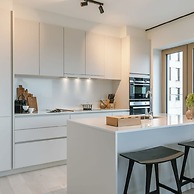 Beautiful Apartment With Terrace and Parking