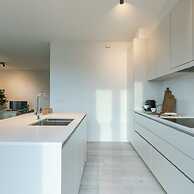 Beautiful Apartment With Terrace and Parking