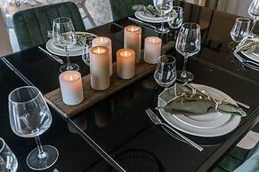 Beautiful Apartment With Terrace and Parking