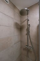 Beautiful Apartment With Terrace and Parking