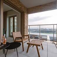 Beautiful Apartment With Terrace and Parking