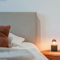 Beautiful Apartment With Terrace and Parking