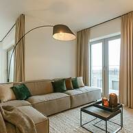 Beautiful Apartment With Terrace and Parking