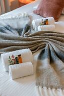 Beautiful Apartment With Terrace and Parking